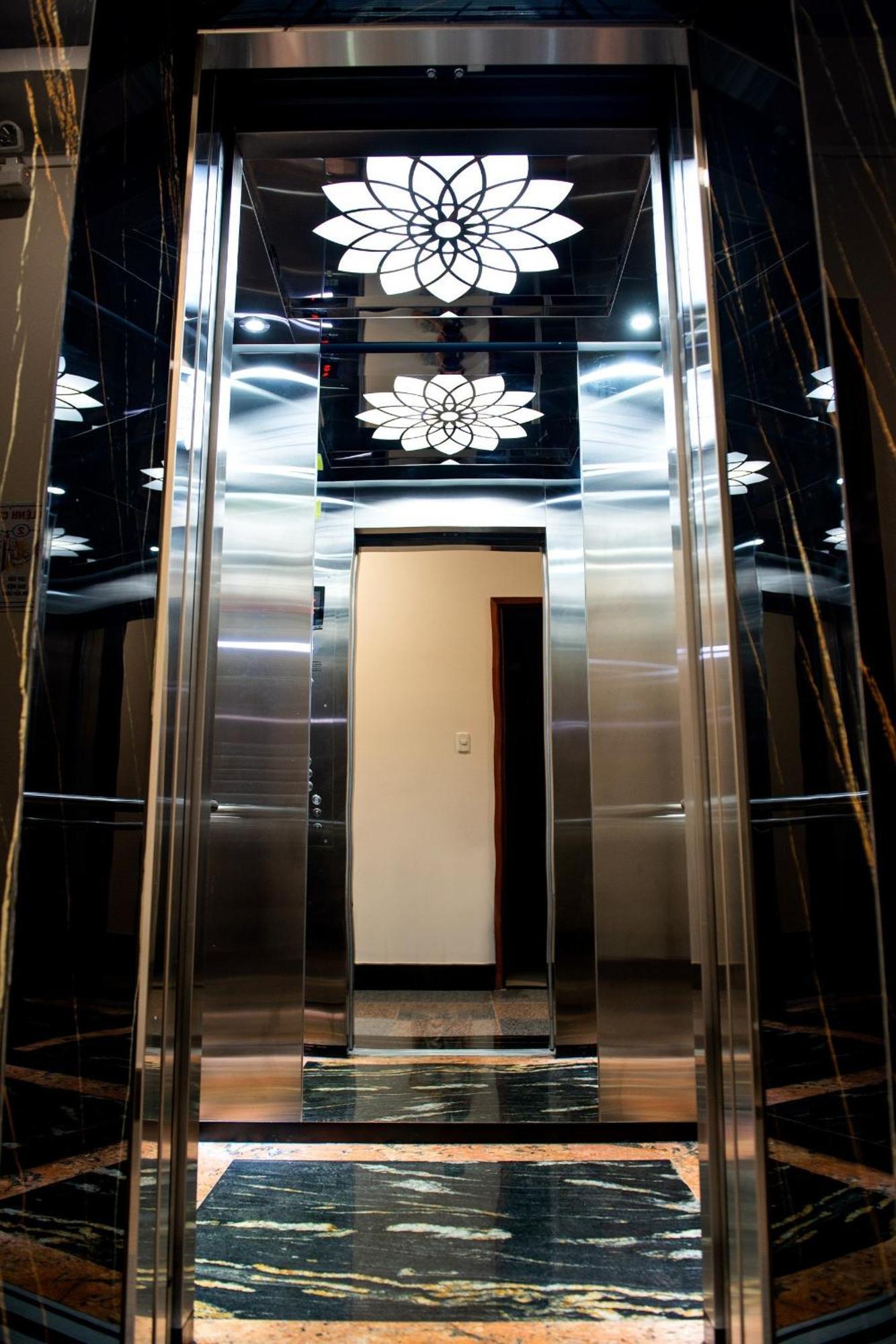 פלייקו Minh Lam Hotel מראה חיצוני תמונה
