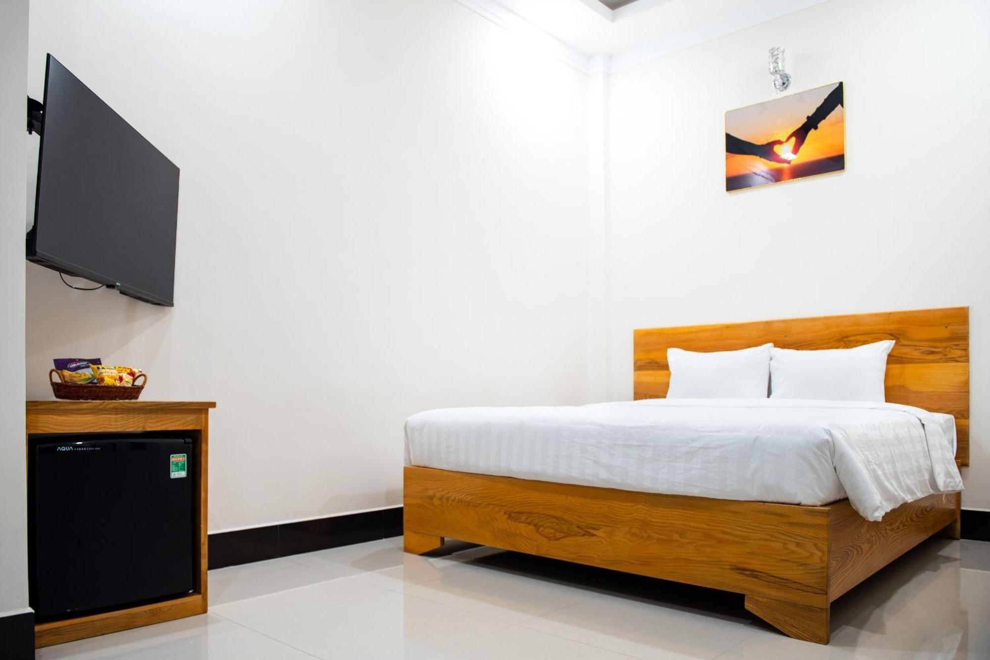 פלייקו Minh Lam Hotel מראה חיצוני תמונה