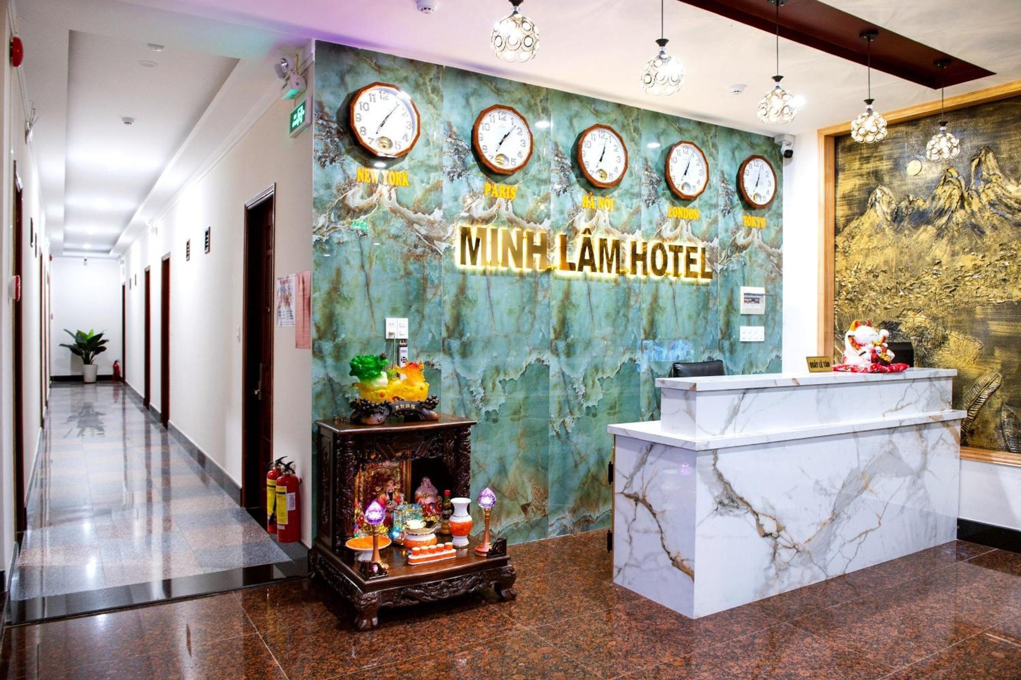 פלייקו Minh Lam Hotel מראה חיצוני תמונה