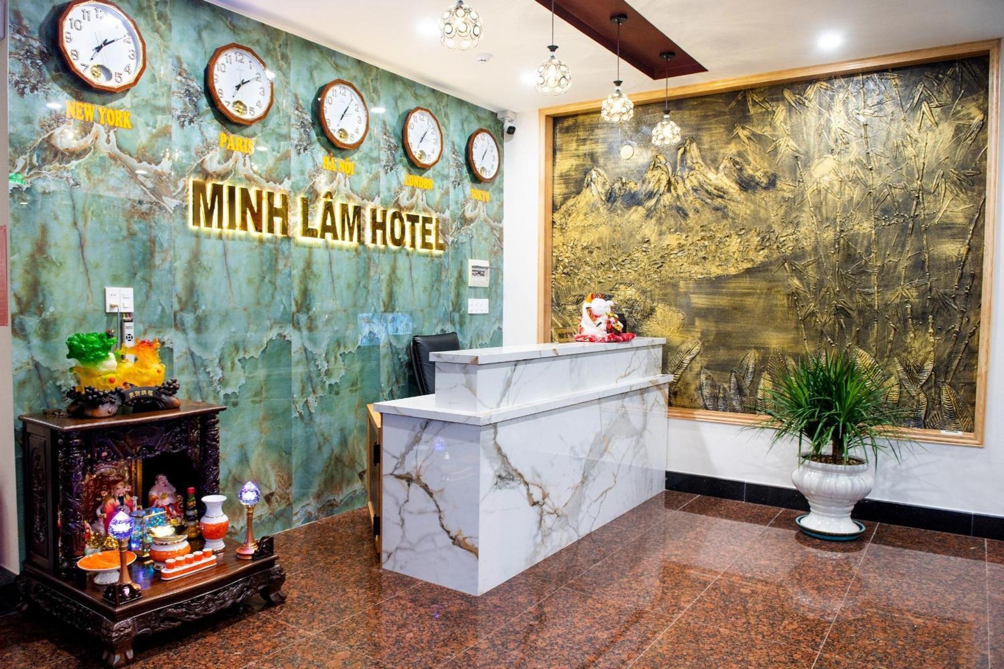 פלייקו Minh Lam Hotel מראה חיצוני תמונה